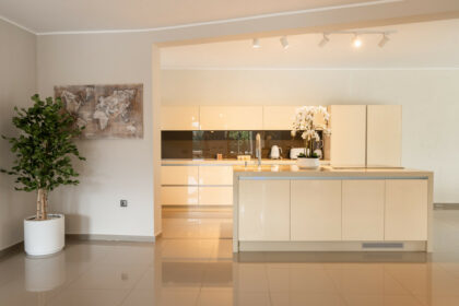 dd91a9f24c606f63c5c4c784a9487e31 - 23