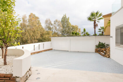 dd91a9f24c606f63c5c4c784a9487e31 - 31