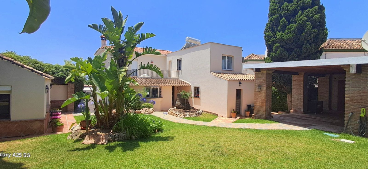 ddbe767d8c75dc4692e5ece7e93dc5dc - 24