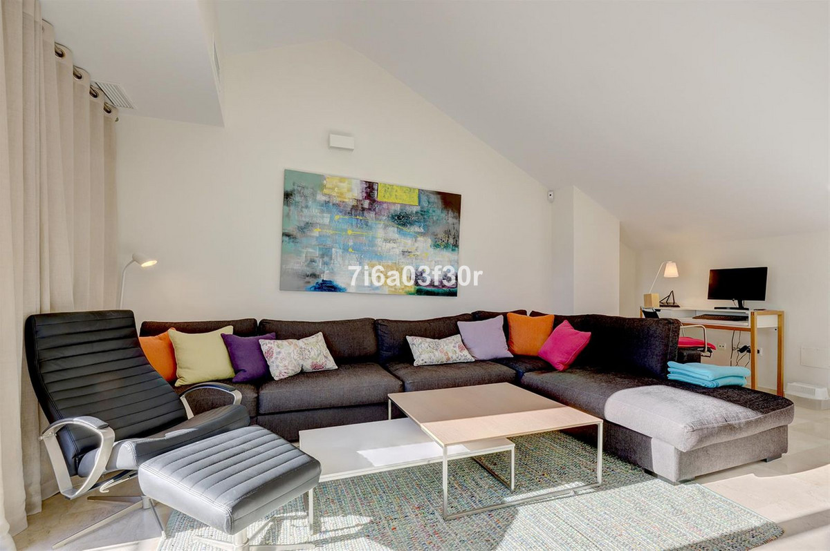 de7f461684b2e00115485439309315b9 - 18