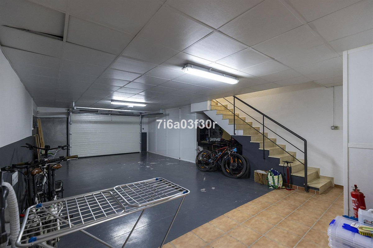 de7f461684b2e00115485439309315b9 - 28