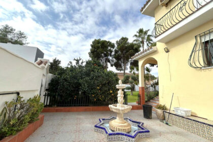 dff1d01fff6254b99727c93f72f68136 - 19