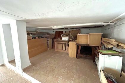 dff1d01fff6254b99727c93f72f68136 - 33