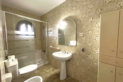 dff1d01fff6254b99727c93f72f68136 - 41