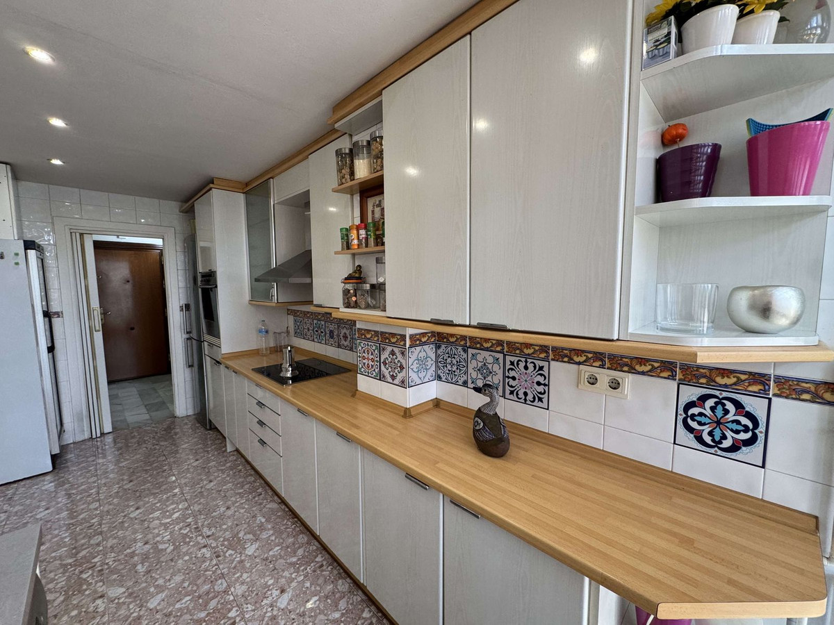 e09e7a0bde2cb3770de606faf96dce36 - 11