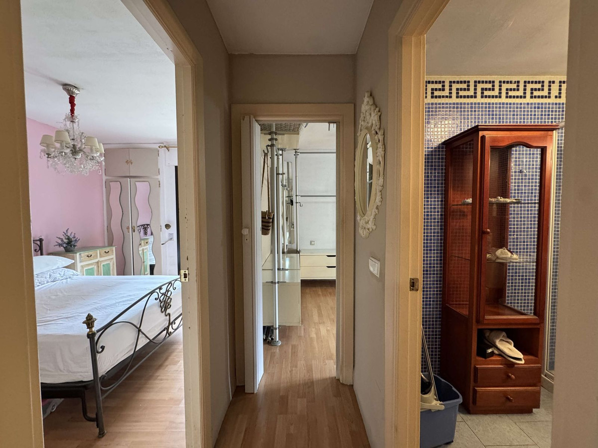 e09e7a0bde2cb3770de606faf96dce36 - 12