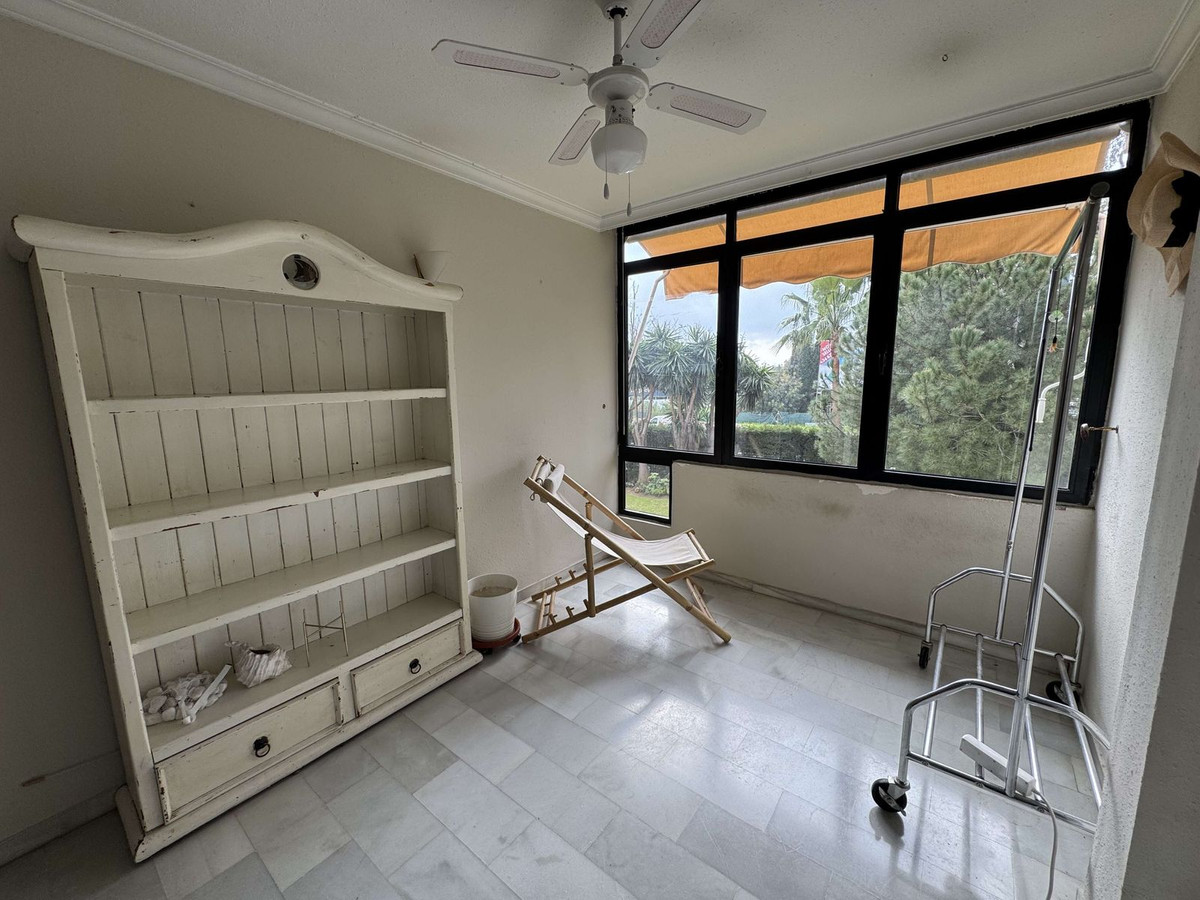 e09e7a0bde2cb3770de606faf96dce36 - 13