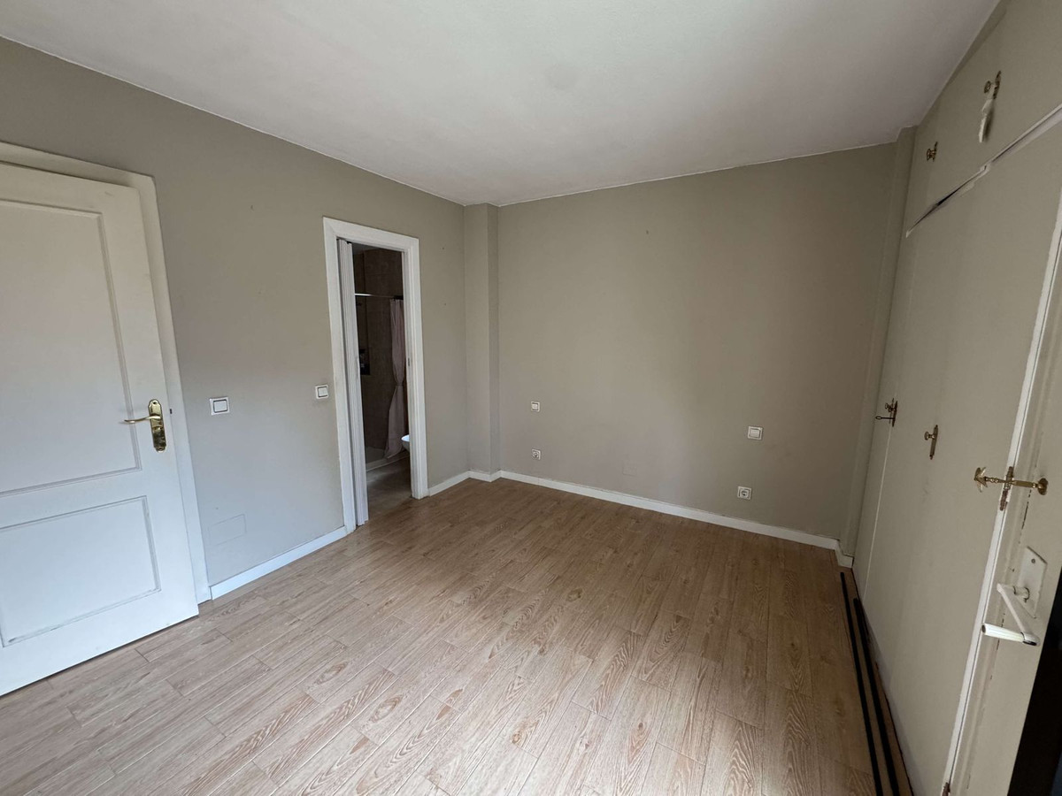 e09e7a0bde2cb3770de606faf96dce36 - 15