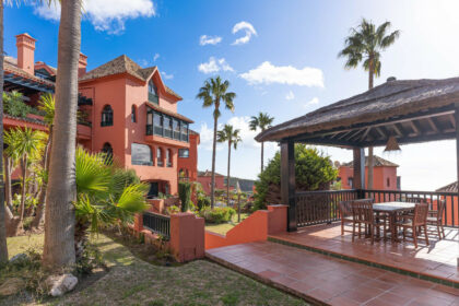 e0d583451b06b76b6efee43b72b9127e - 18