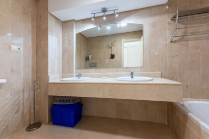 e0d583451b06b76b6efee43b72b9127e - 21