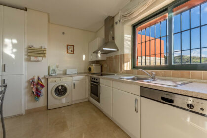 e0d583451b06b76b6efee43b72b9127e - 3