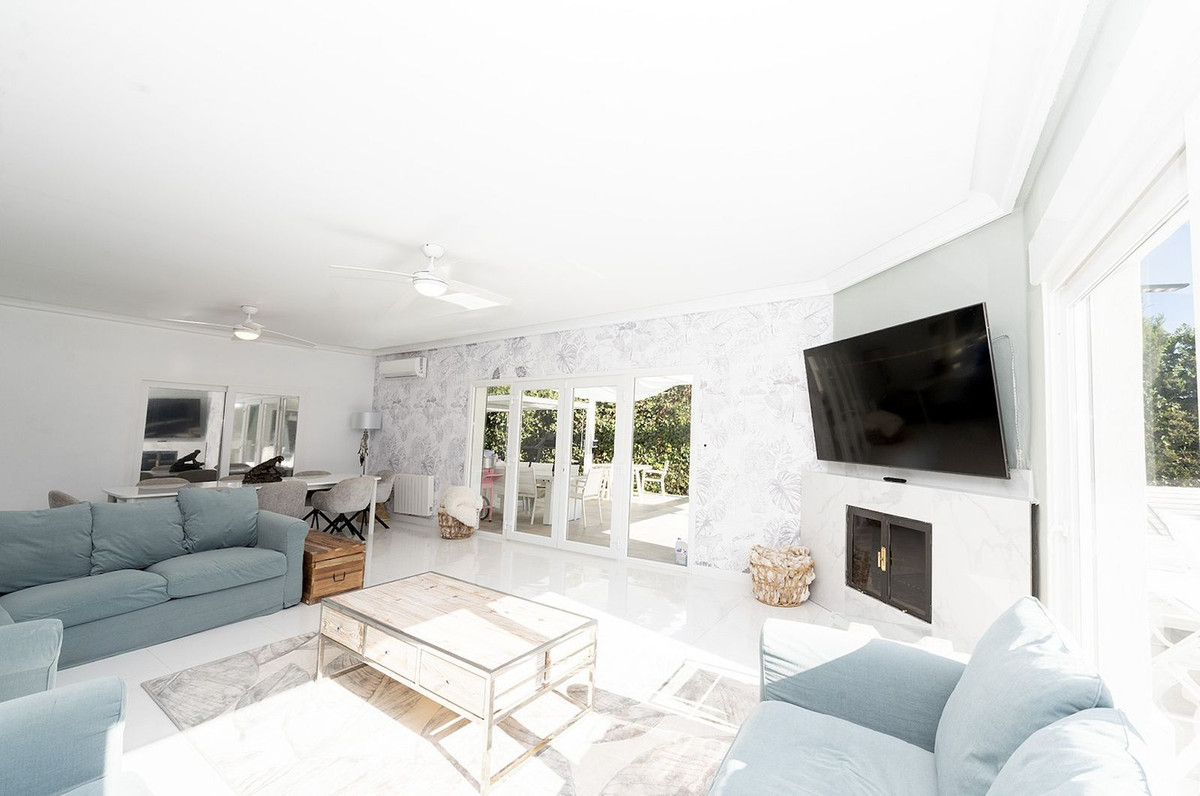 e0f27b4a060f2a2b0e60b376a7de4ae7 - 10