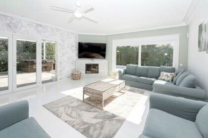 e0f27b4a060f2a2b0e60b376a7de4ae7 - 12