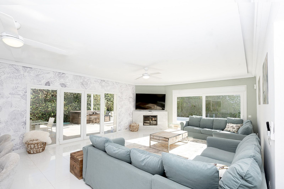 e0f27b4a060f2a2b0e60b376a7de4ae7 - 13