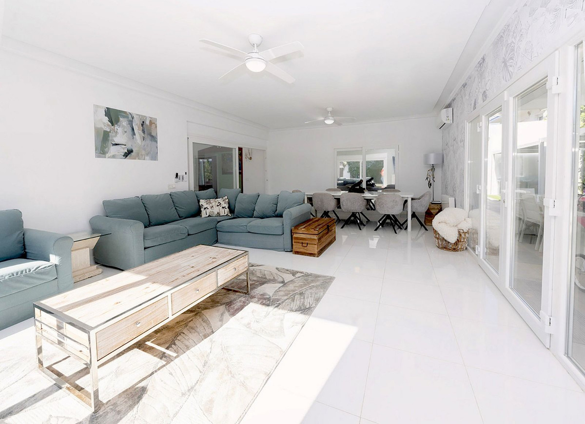 e0f27b4a060f2a2b0e60b376a7de4ae7 - 15