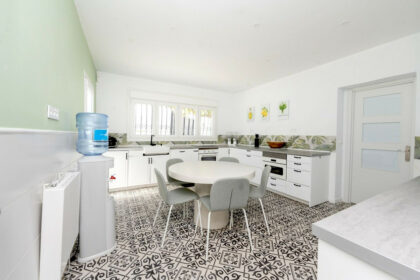 e0f27b4a060f2a2b0e60b376a7de4ae7 - 23