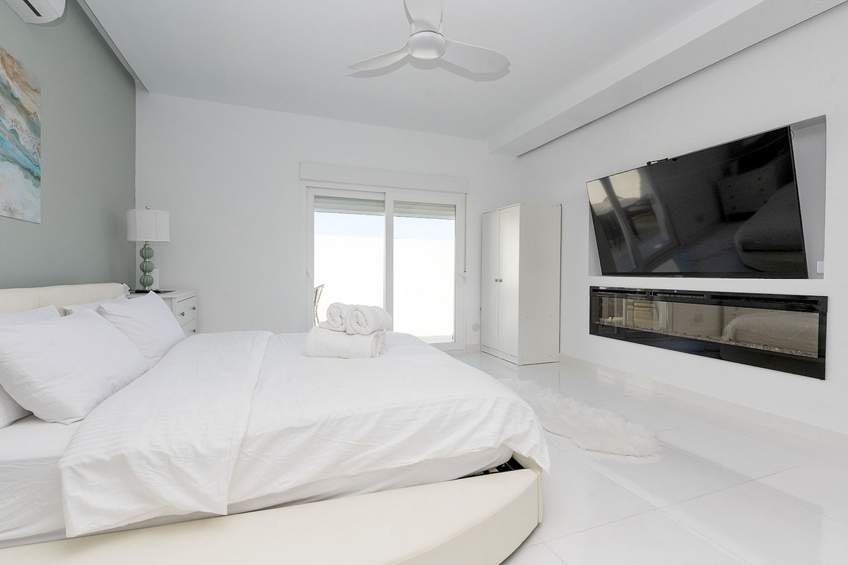 e0f27b4a060f2a2b0e60b376a7de4ae7 - 26