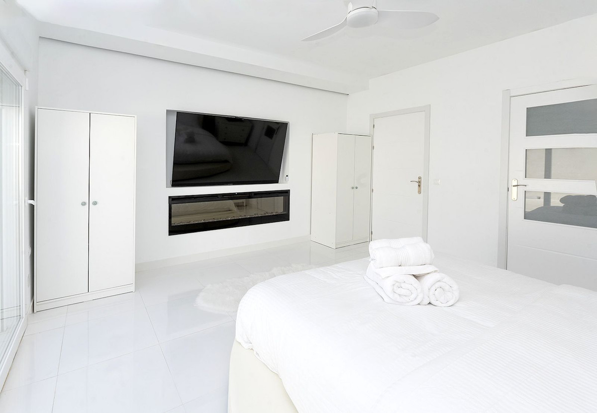 e0f27b4a060f2a2b0e60b376a7de4ae7 - 28