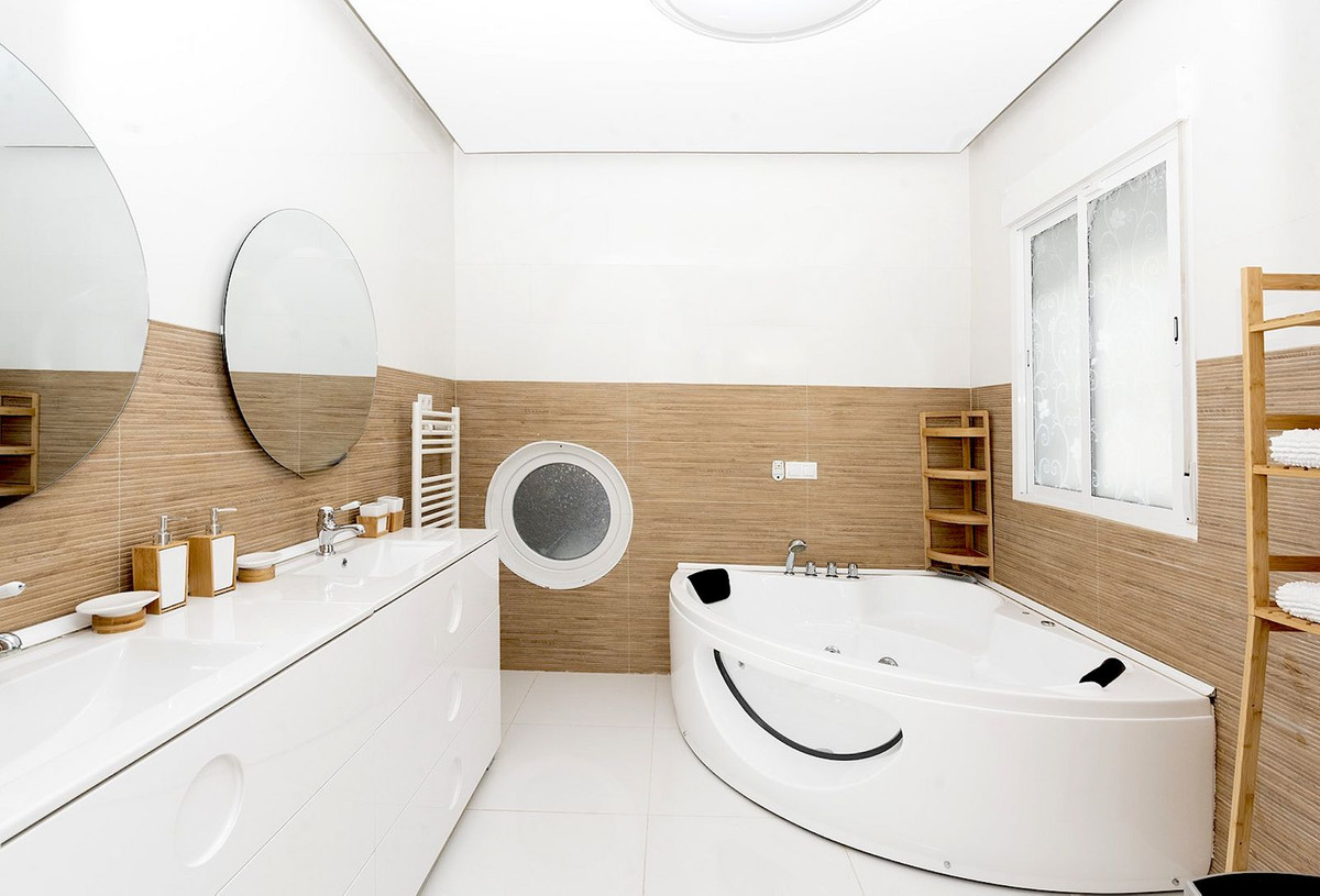 e0f27b4a060f2a2b0e60b376a7de4ae7 - 30