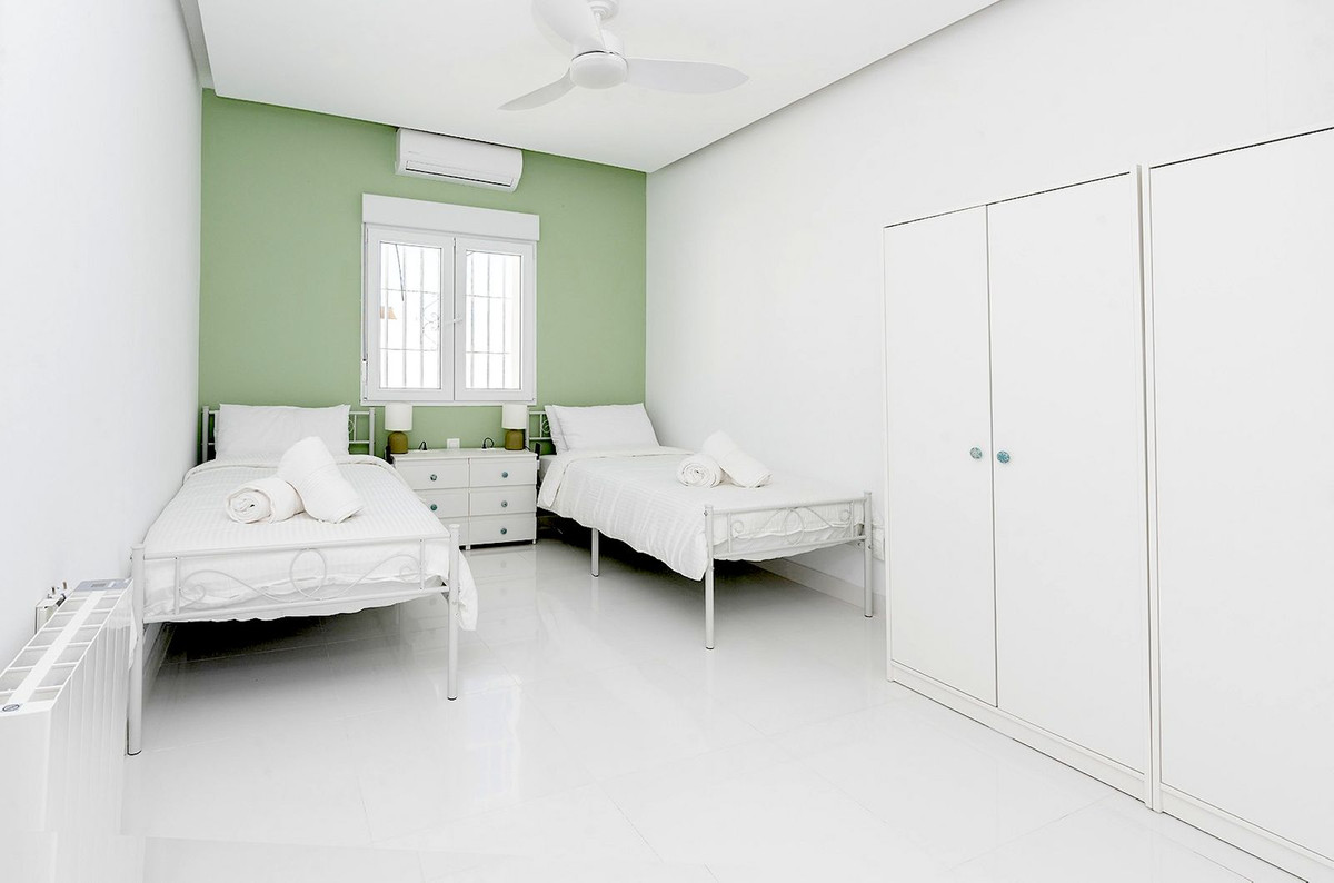 e0f27b4a060f2a2b0e60b376a7de4ae7 - 43