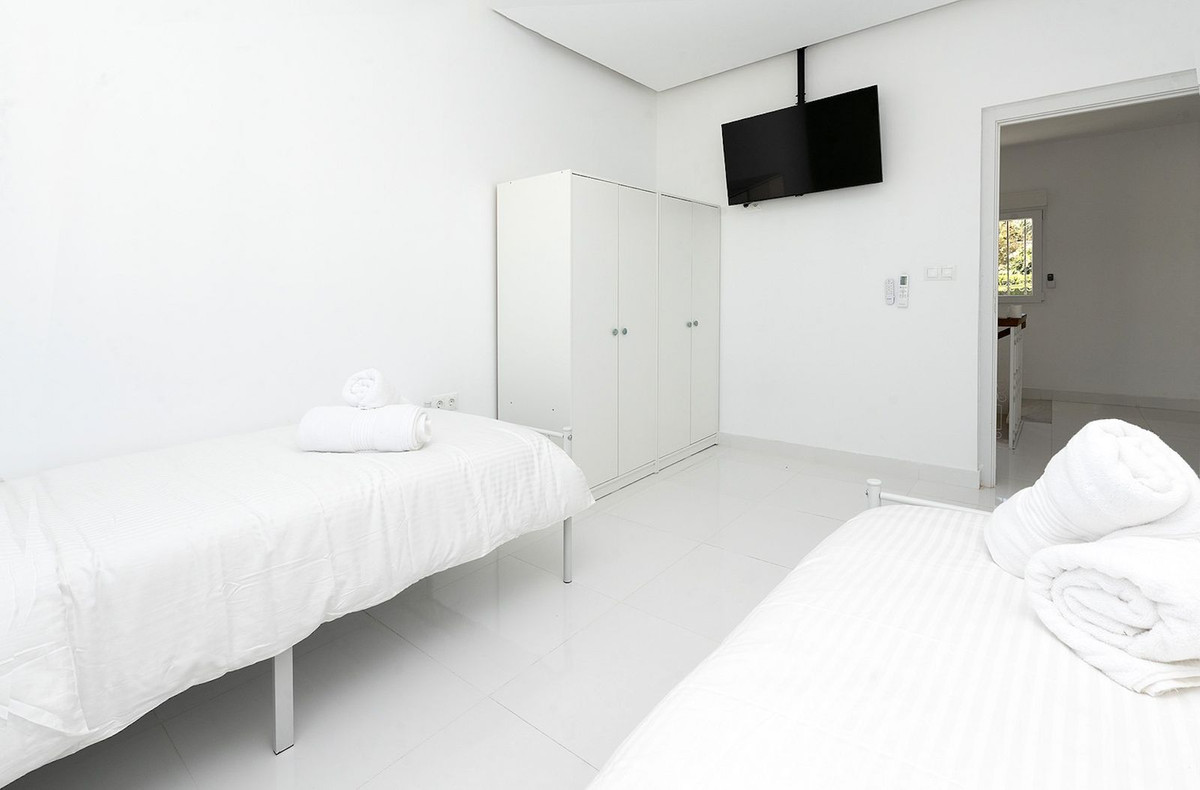 e0f27b4a060f2a2b0e60b376a7de4ae7 - 44