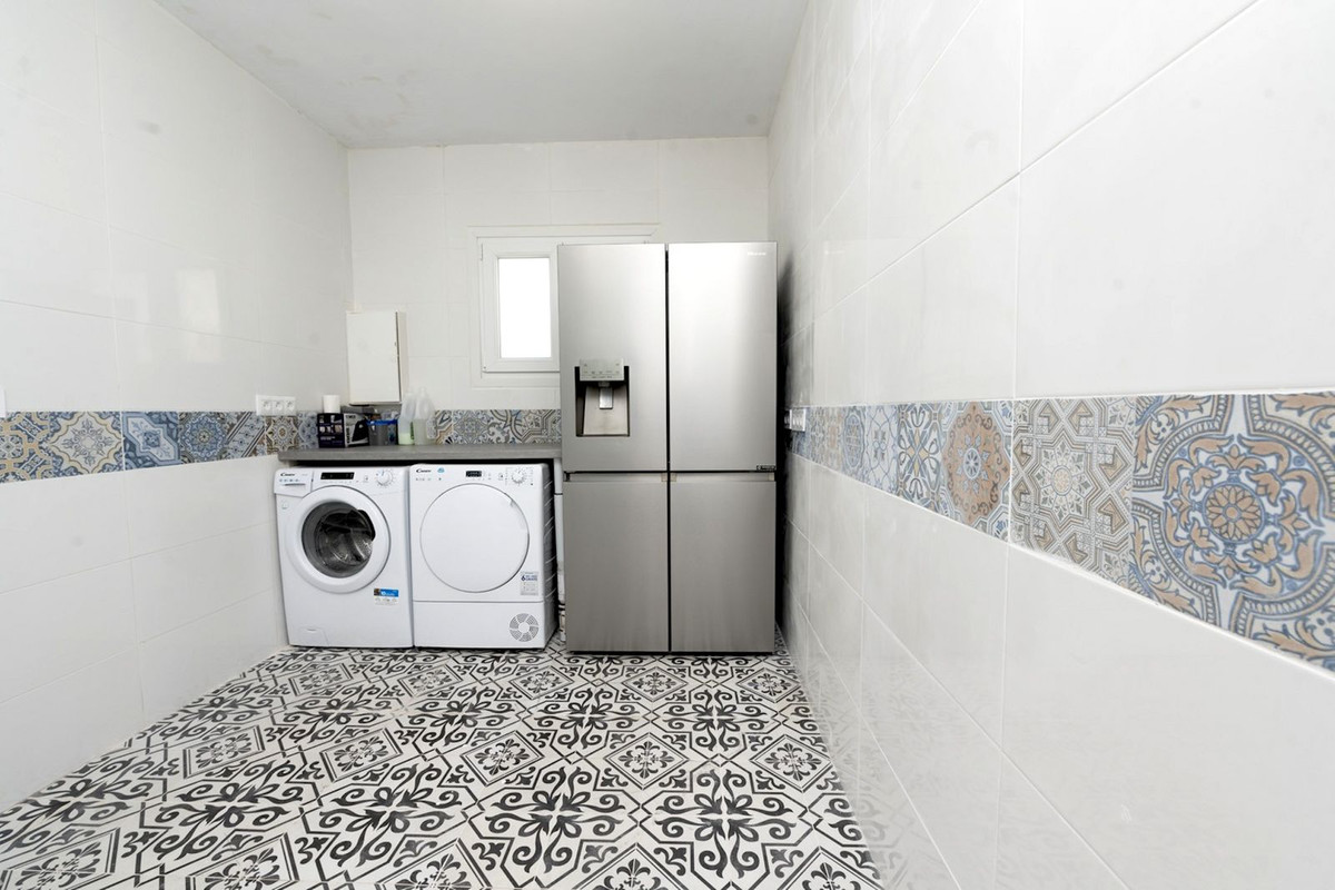 e0f27b4a060f2a2b0e60b376a7de4ae7 - 52