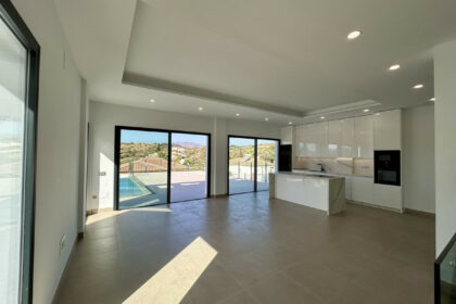 e11afe61ed4ae4e23eba8df8fdaa95d2 - 15