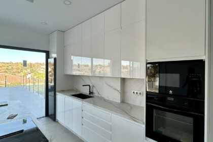 e11afe61ed4ae4e23eba8df8fdaa95d2 - 23