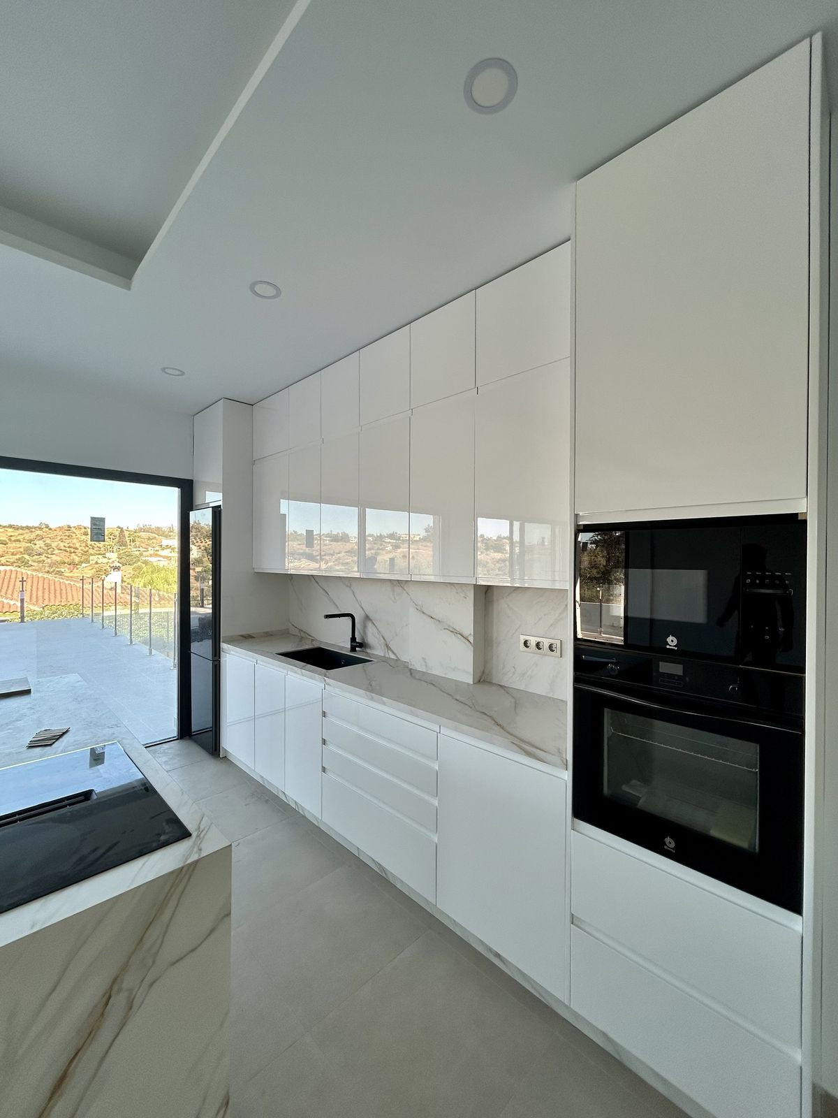 e11afe61ed4ae4e23eba8df8fdaa95d2 - 23