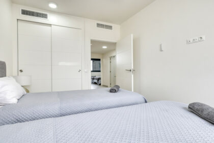 e158bf14efcba3f3bb3fd77f7f8a9e1c - 12