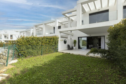 e158bf14efcba3f3bb3fd77f7f8a9e1c - 2