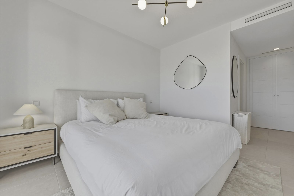 e16d9f31e310497ba6a711279ea5a337 - 12