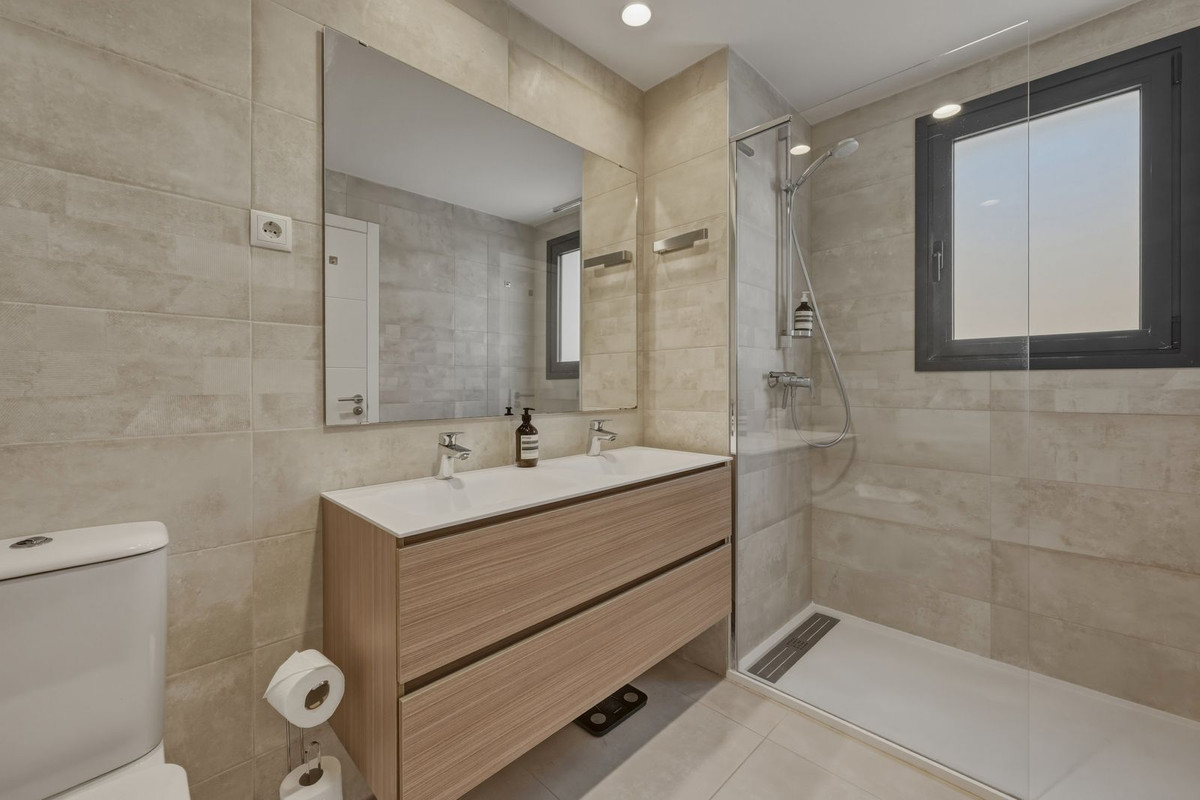 e16d9f31e310497ba6a711279ea5a337 - 13