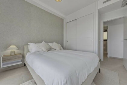 e16d9f31e310497ba6a711279ea5a337 - 15