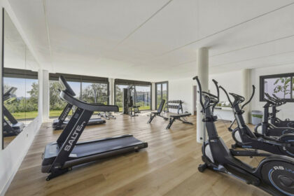 e16d9f31e310497ba6a711279ea5a337 - 18