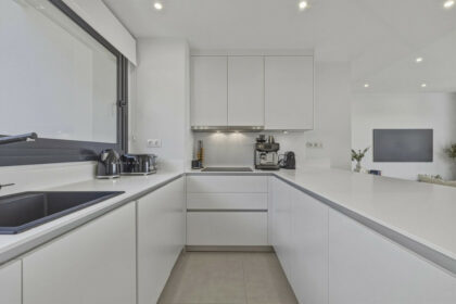 e16d9f31e310497ba6a711279ea5a337 - 9