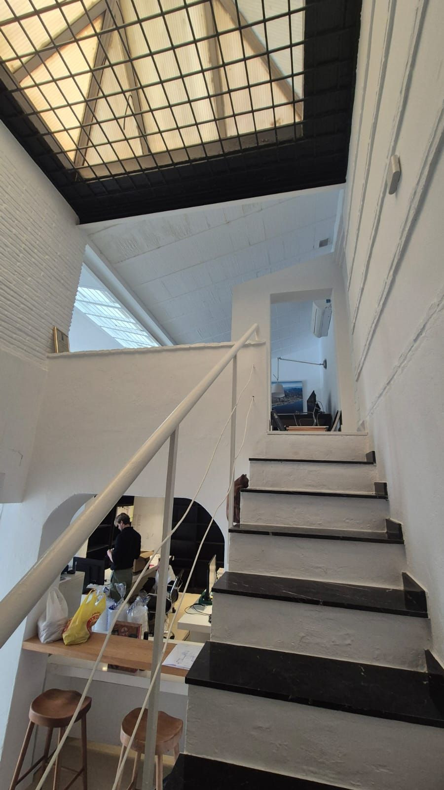 e1ce487bc81459875effbd1a5403ff43 - 12