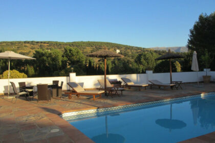 e203c488ce3d49fa9e5a86ee532d4d04 - 19