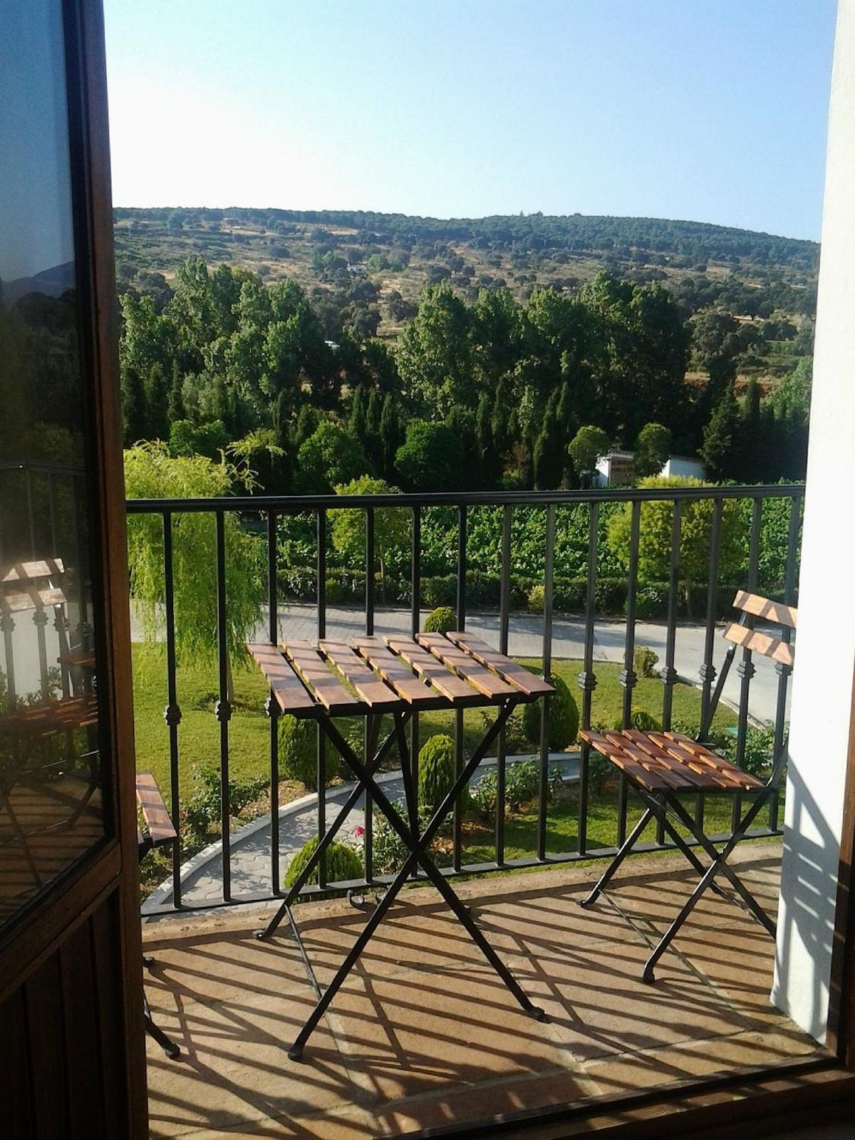 e203c488ce3d49fa9e5a86ee532d4d04 - 21