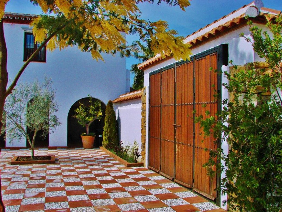 e203c488ce3d49fa9e5a86ee532d4d04 - 45