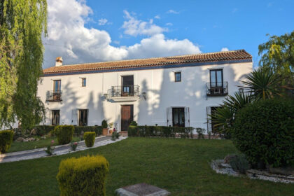 e203c488ce3d49fa9e5a86ee532d4d04 - 47