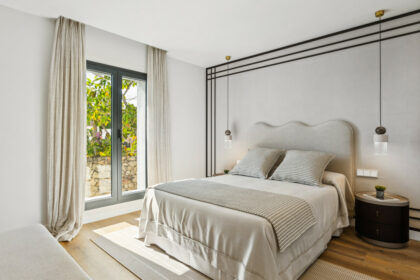 e28eed0a61f9430ce91dbc4059b02cc8 - 13