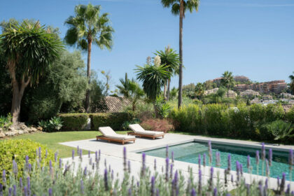 e28eed0a61f9430ce91dbc4059b02cc8 - 23