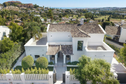 e28eed0a61f9430ce91dbc4059b02cc8 - 26