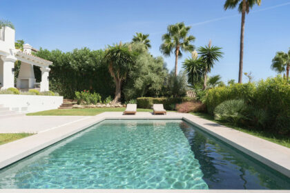 e28eed0a61f9430ce91dbc4059b02cc8 - 3