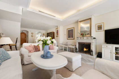 e2ece576f1654fd29060e05cbef23099 - 10