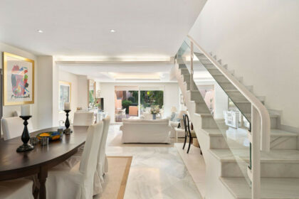 e2ece576f1654fd29060e05cbef23099 - 2