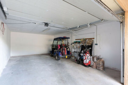 e2ece576f1654fd29060e05cbef23099 - 28