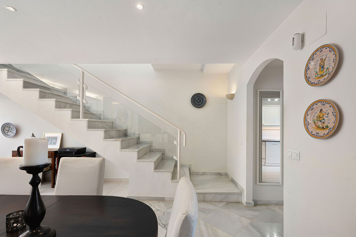 e2ece576f1654fd29060e05cbef23099 - 5