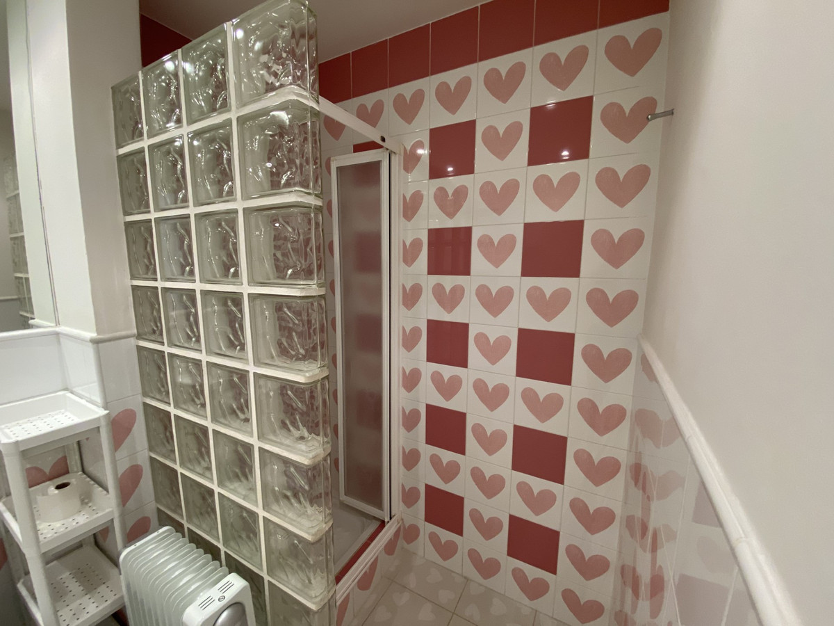 e2fd5df268c4eb690918266dc20c579e - 18